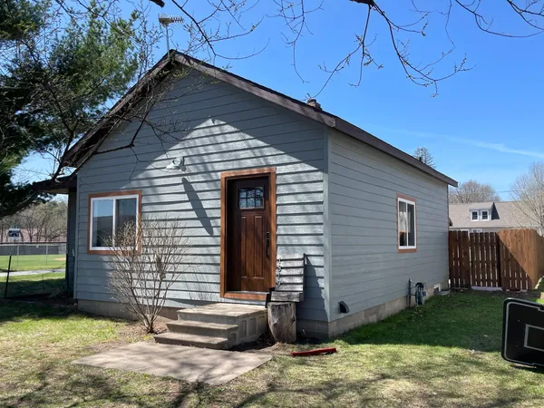 $249,900 | 1819 9th Street East, Menomonie, WI 54751