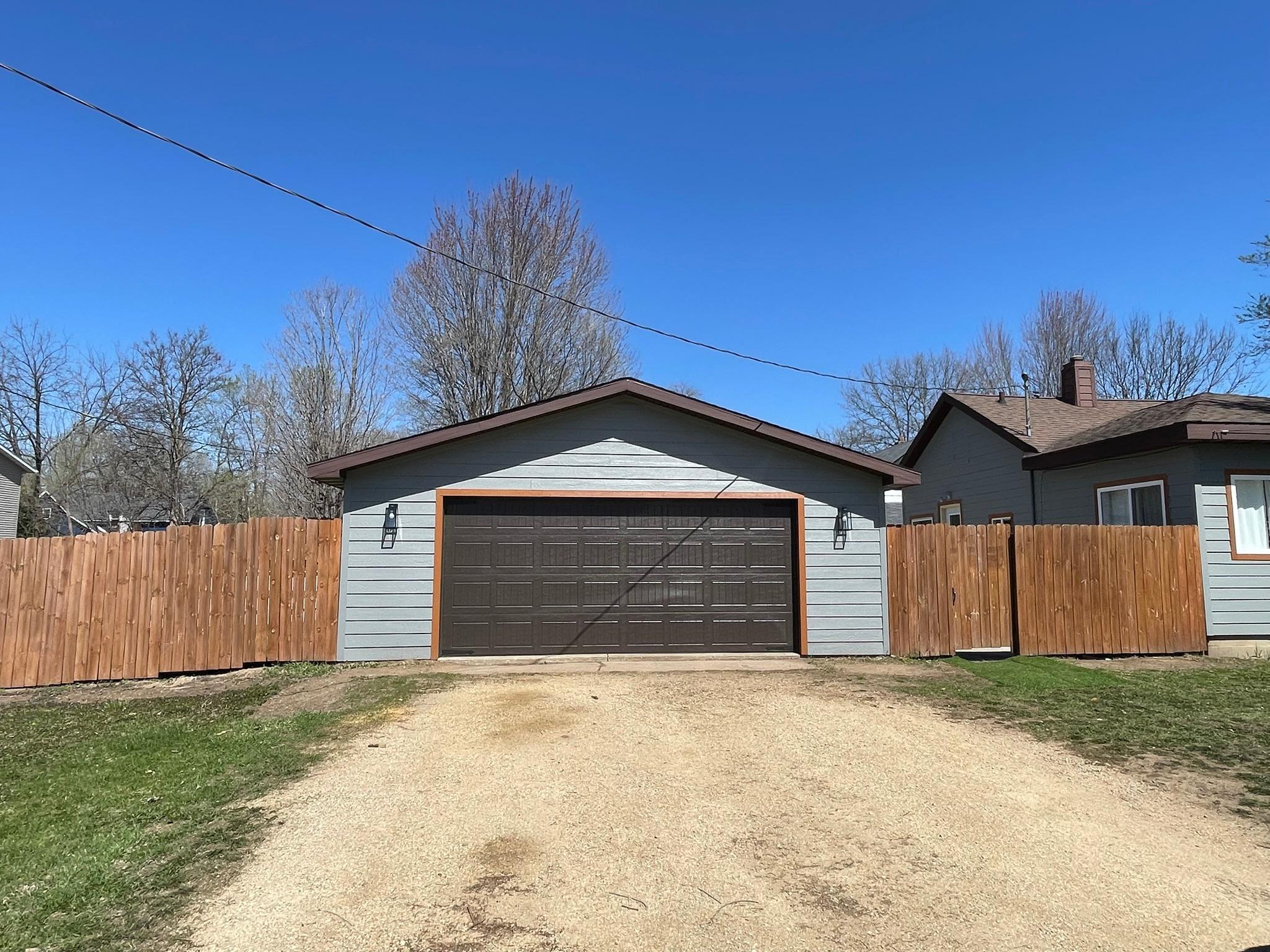 1819 9th Street East Menomonie, WI 54751 - Photo 2 of 23