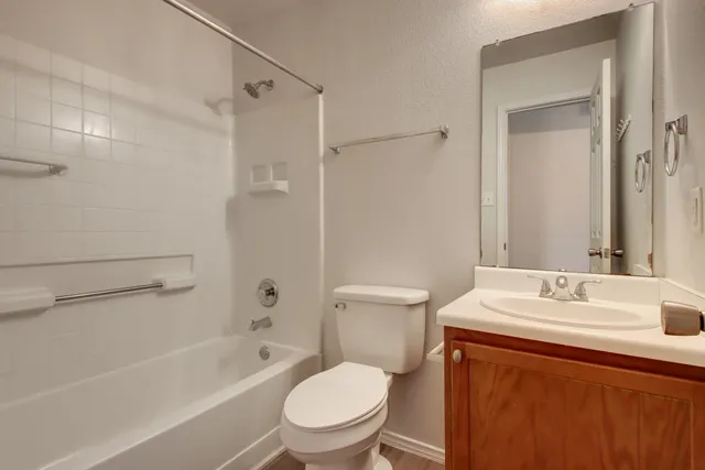 $1,865 | 218 Katy B Lane, Bastrop, TX 78602