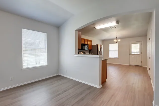 $1,865 | 218 Katy B Lane, Bastrop, TX 78602