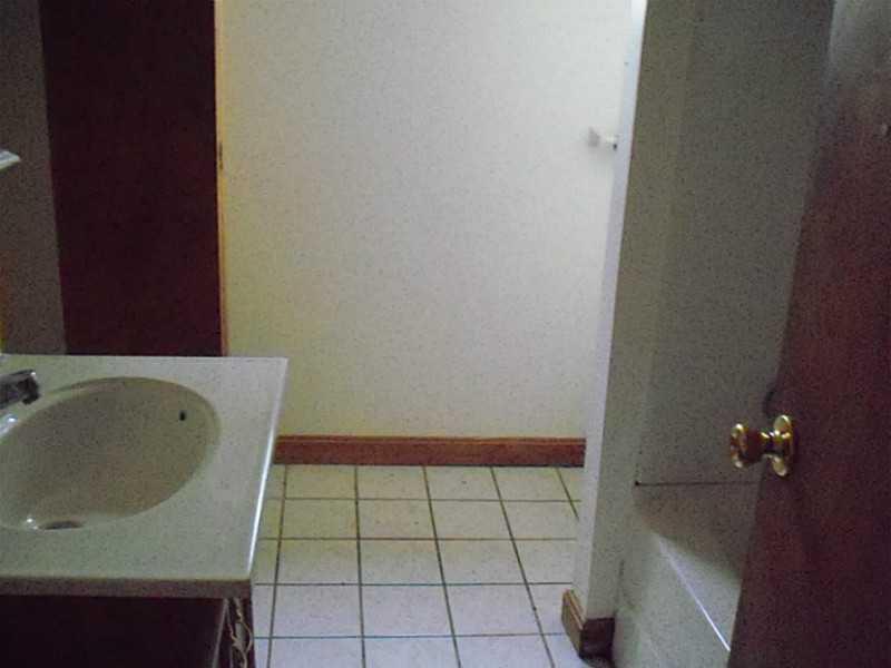 414 Nelson Road Augusta, ME 04330 - Photo 5 of 7 Bathroom.