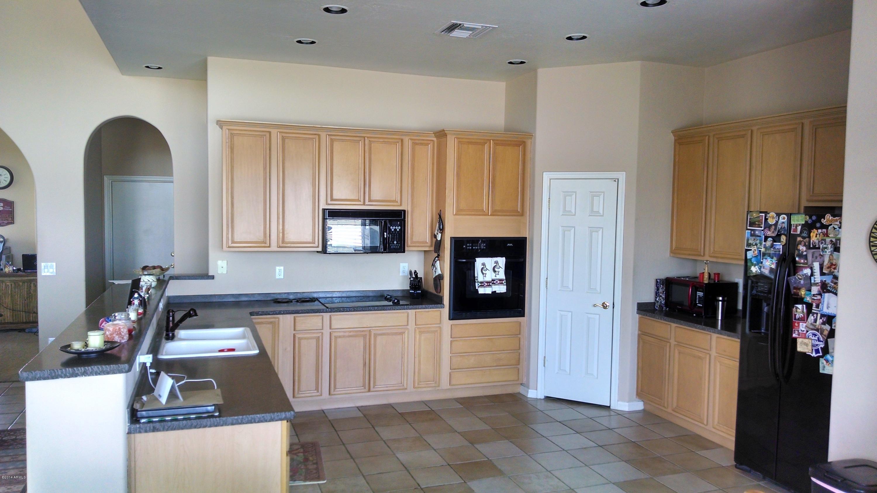 2518 West Tanya Road Phoenix, AZ 85086 - Photo 12 of 38 IMG_20140415_102619762_HDR