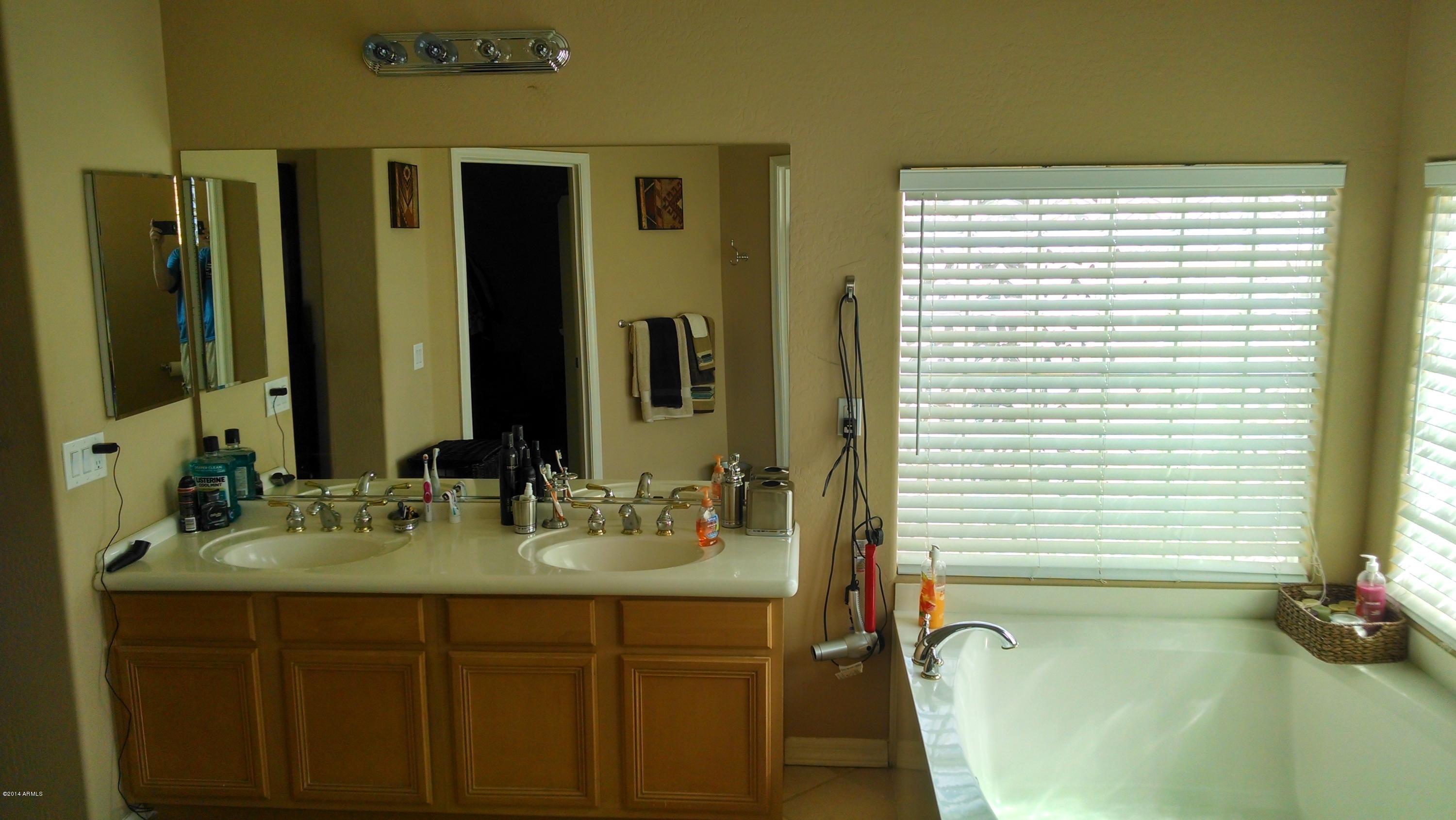 2518 West Tanya Road Phoenix, AZ 85086 - Photo 18 of 38 IMG_20140415_102839512_HDR