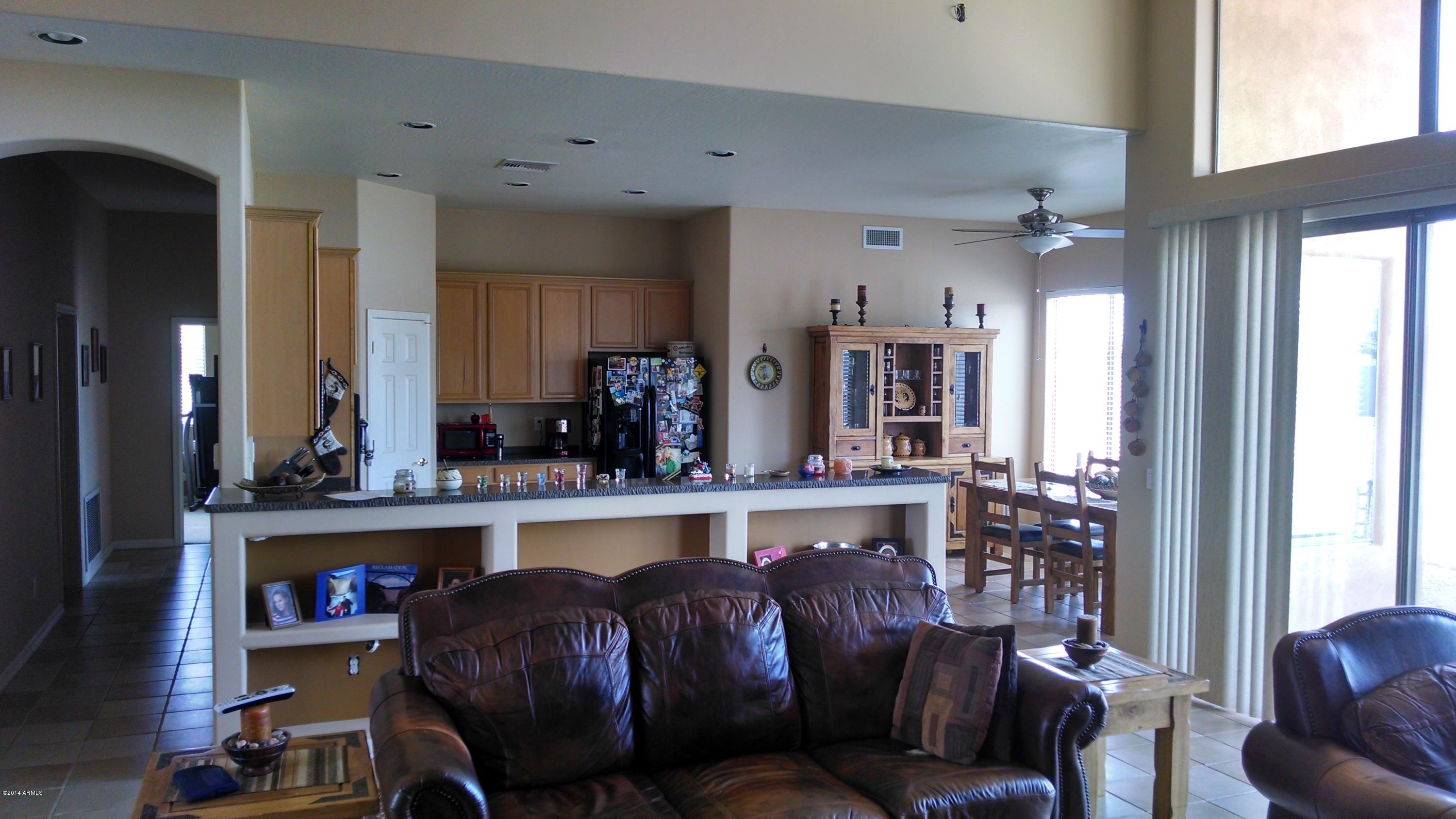 2518 West Tanya Road Phoenix, AZ 85086 - Photo 8 of 38 IMG_20140415_102523694_HDR