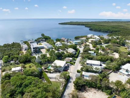 $675,000 | 8 Ocean View Boulevard, Key Largo, FL 33037
