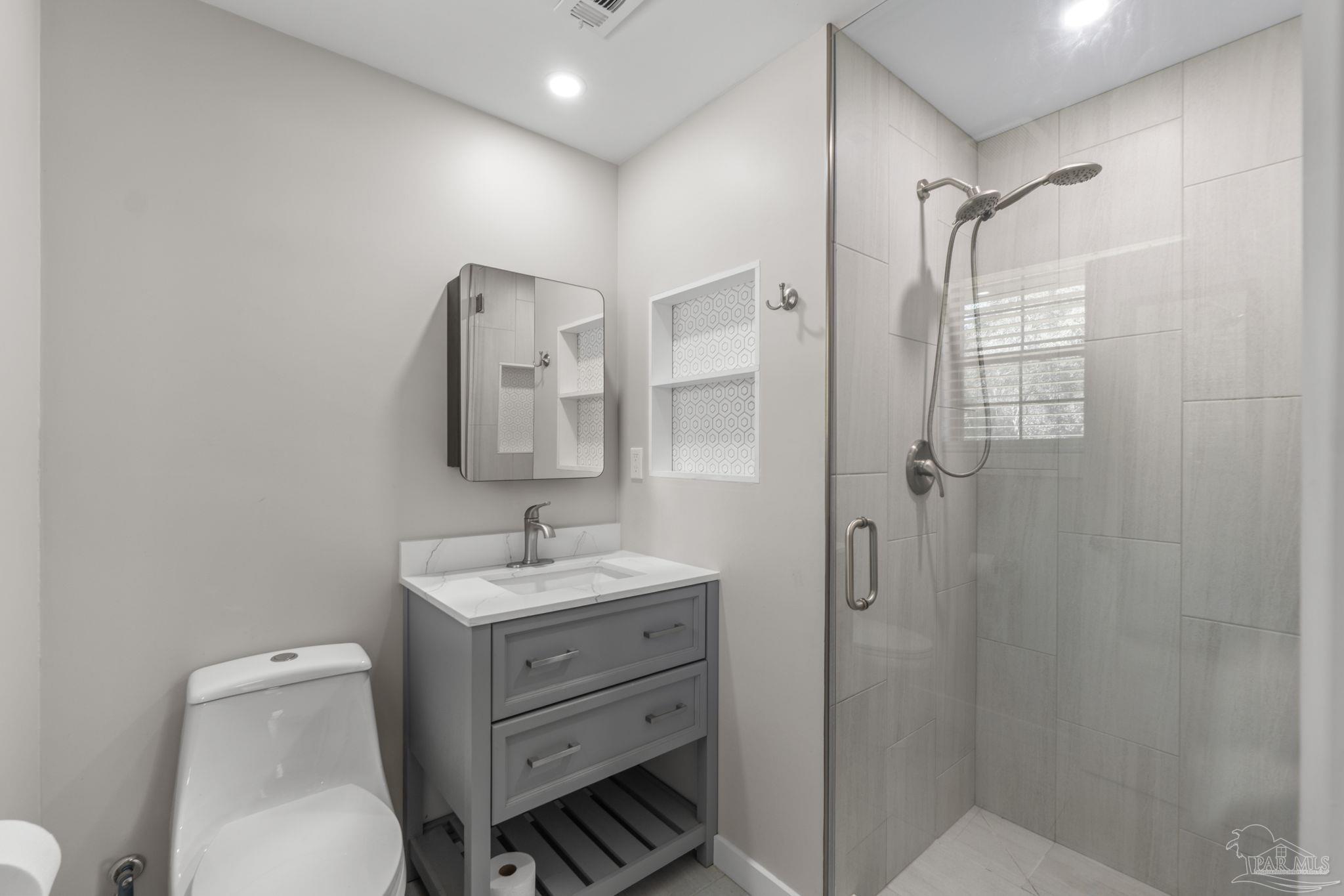 2500 East Burgess Road Pensacola, FL 32504 - Photo 18 of 33