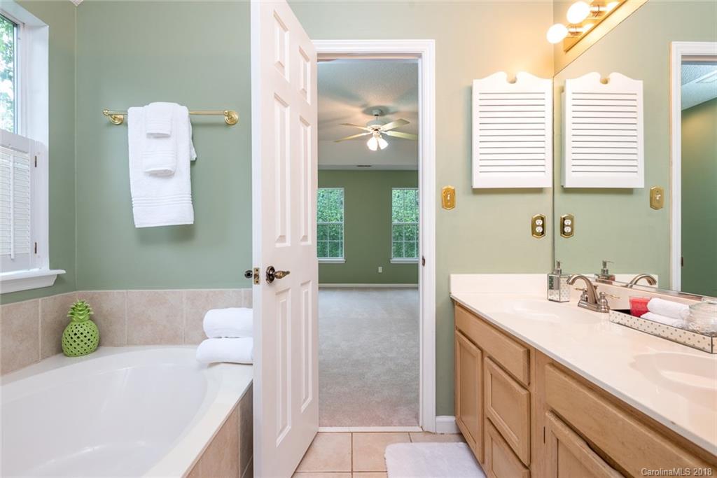14529 Smith Road Charlotte, NC 28273 - Photo 13 of 31 Gallery Image 13