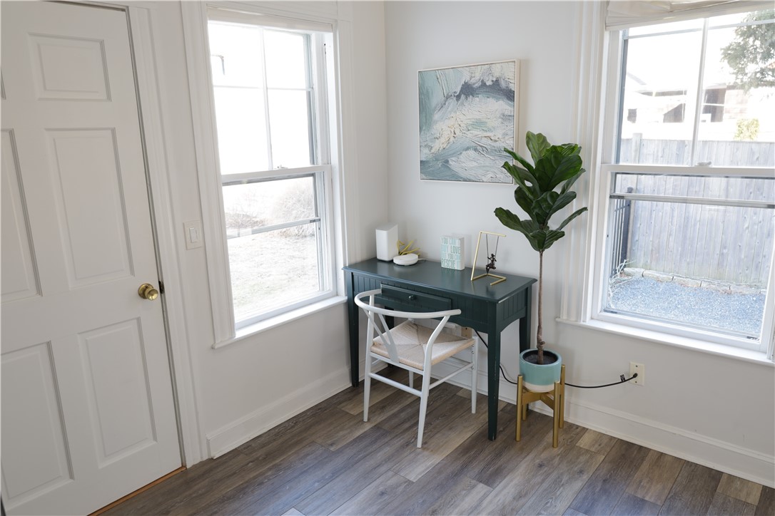 299 Prospect Avenue Middletown, RI 02842 - Photo 13 of 28