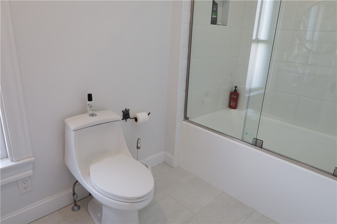 299 Prospect Avenue Middletown, RI 02842 - Photo 23 of 28