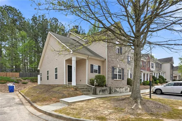 $2,050 | 2555 Flat Shoals Road, Unit 401, Atlanta, GA 30349
