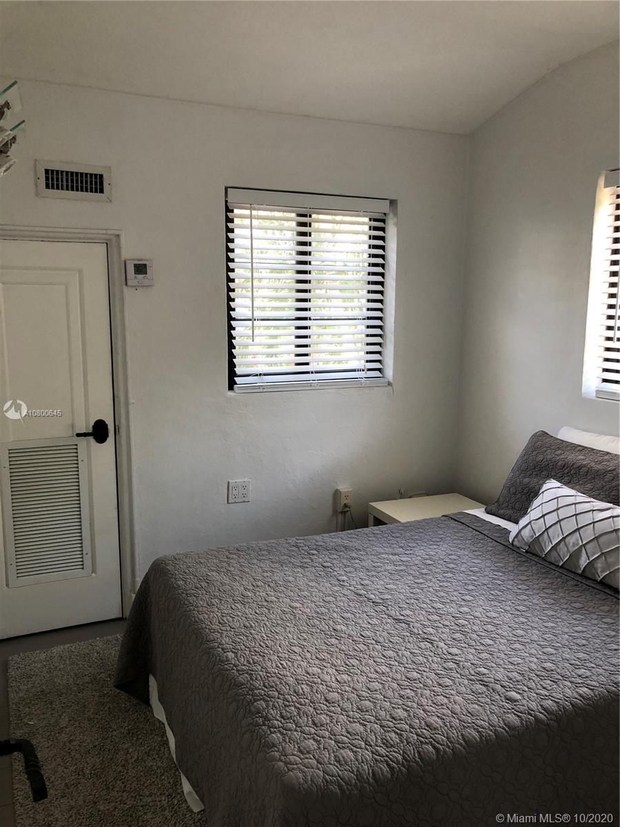 4770 Alton Road Miami Beach, FL 33140 - Photo 23 of 24 Separate entrance guest quarters bedroom
