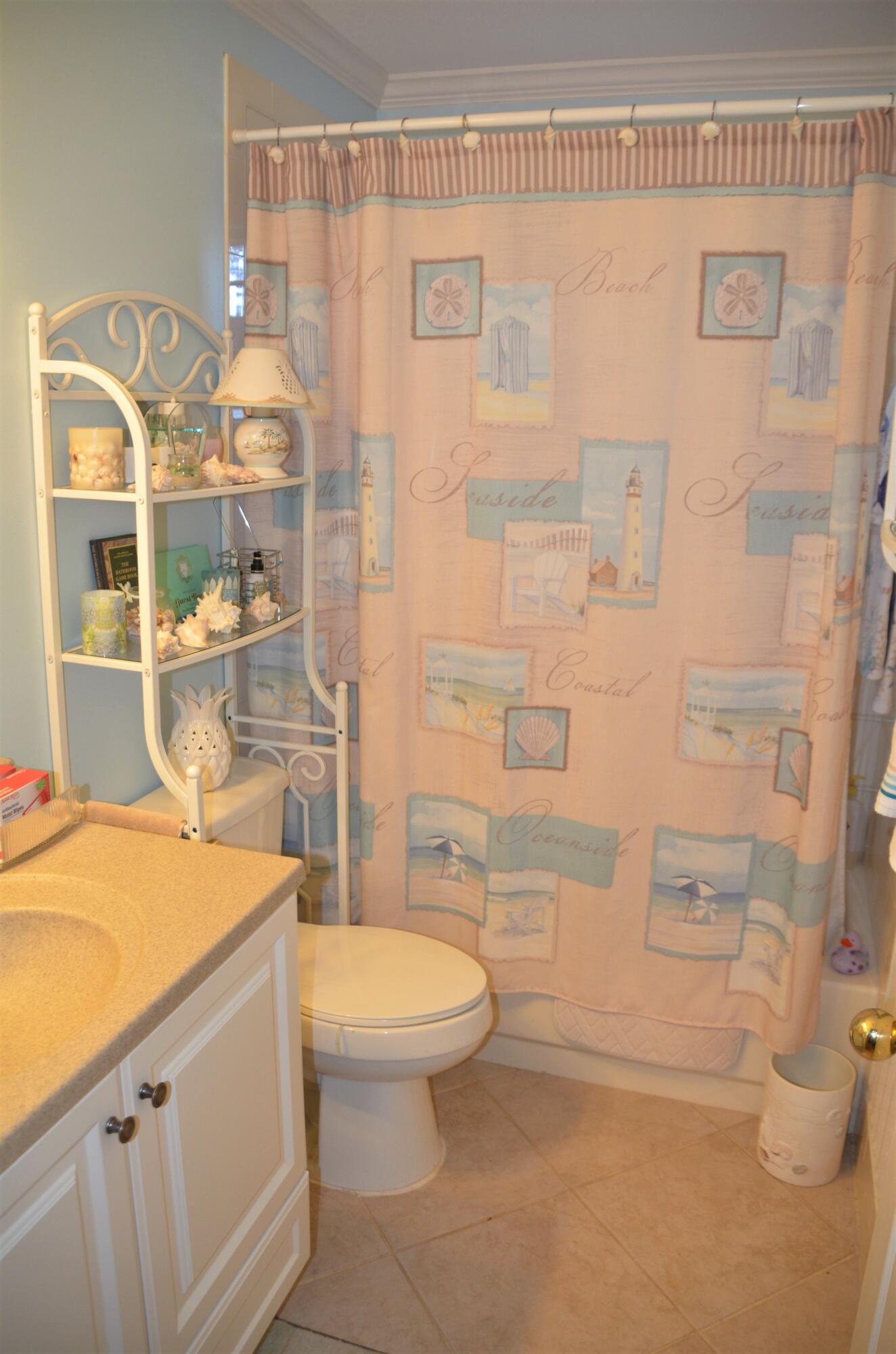 6751 Southeast Raintree Avenue Stuart, FL 34997 - Photo 19 of 19 Guest Bath