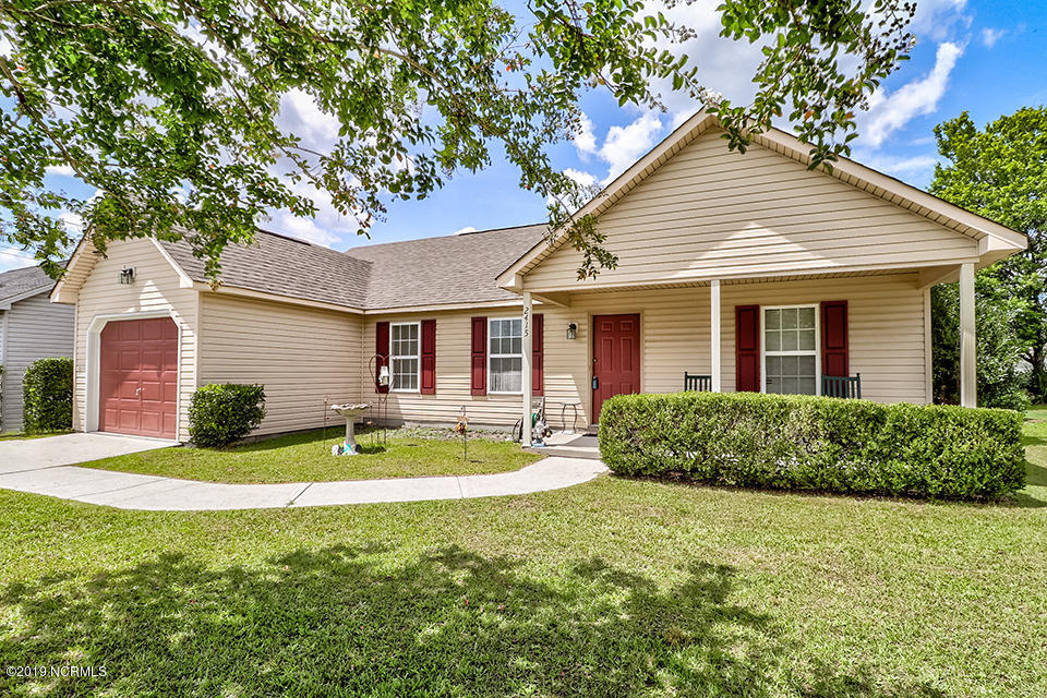 2415 White Road Wilmington, NC 28411 - Photo 1 of 14 IMG_3800_1_2