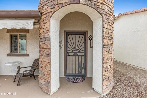 a view of entryway with a front door