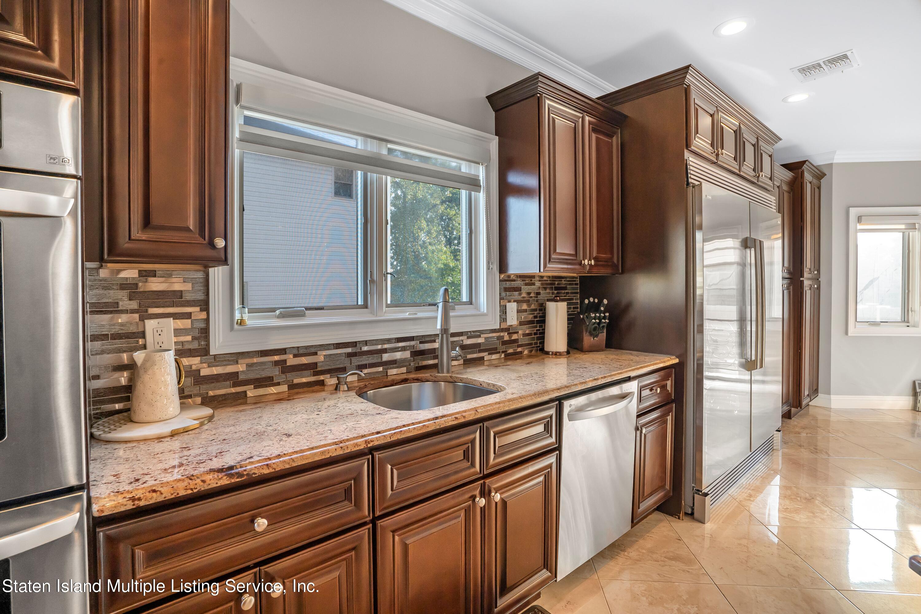 30 Bloomingdale Road Staten Island, NY 10309 - Photo 19 of 48 DSC03188