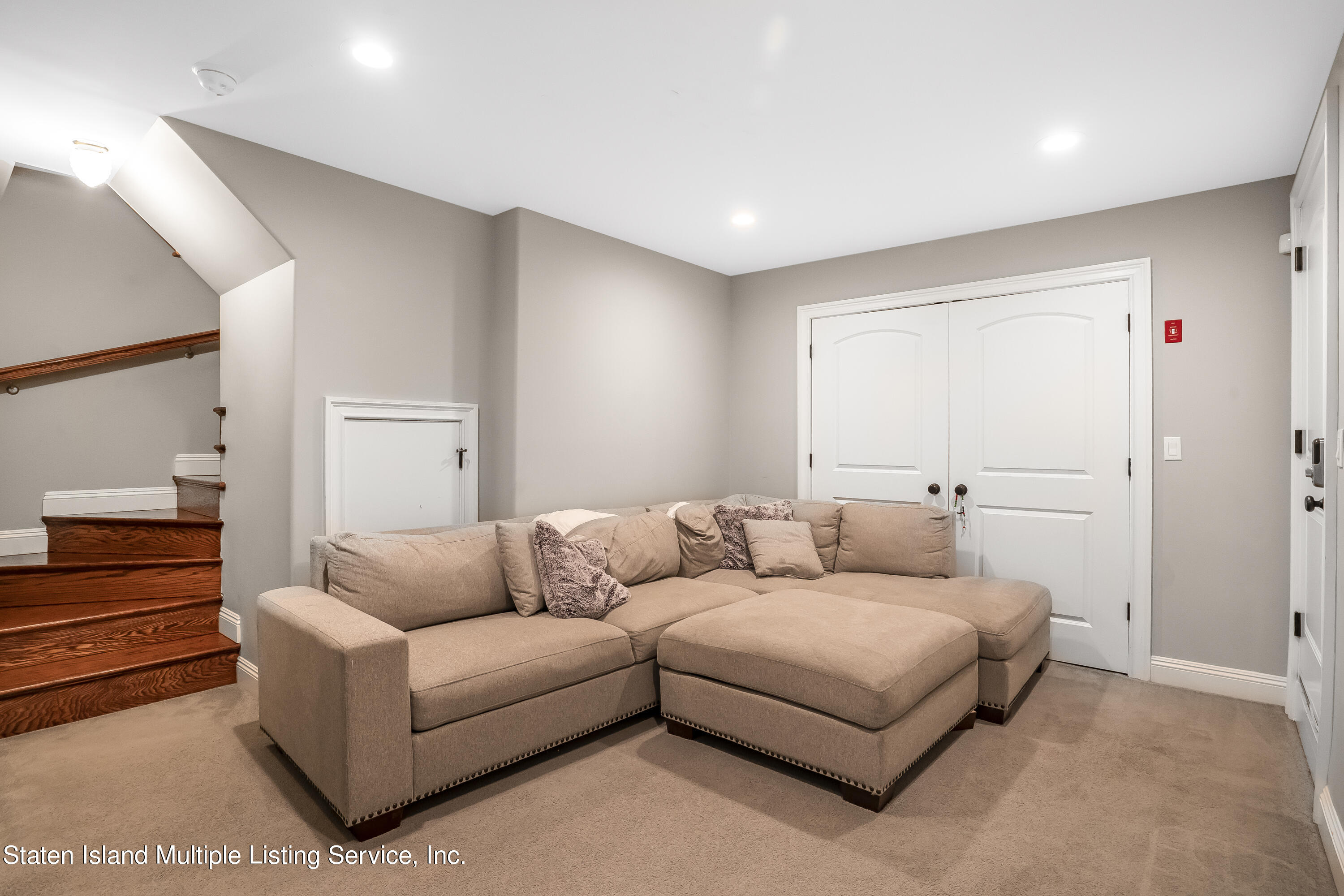 30 Bloomingdale Road Staten Island, NY 10309 - Photo 41 of 48 DSC03257