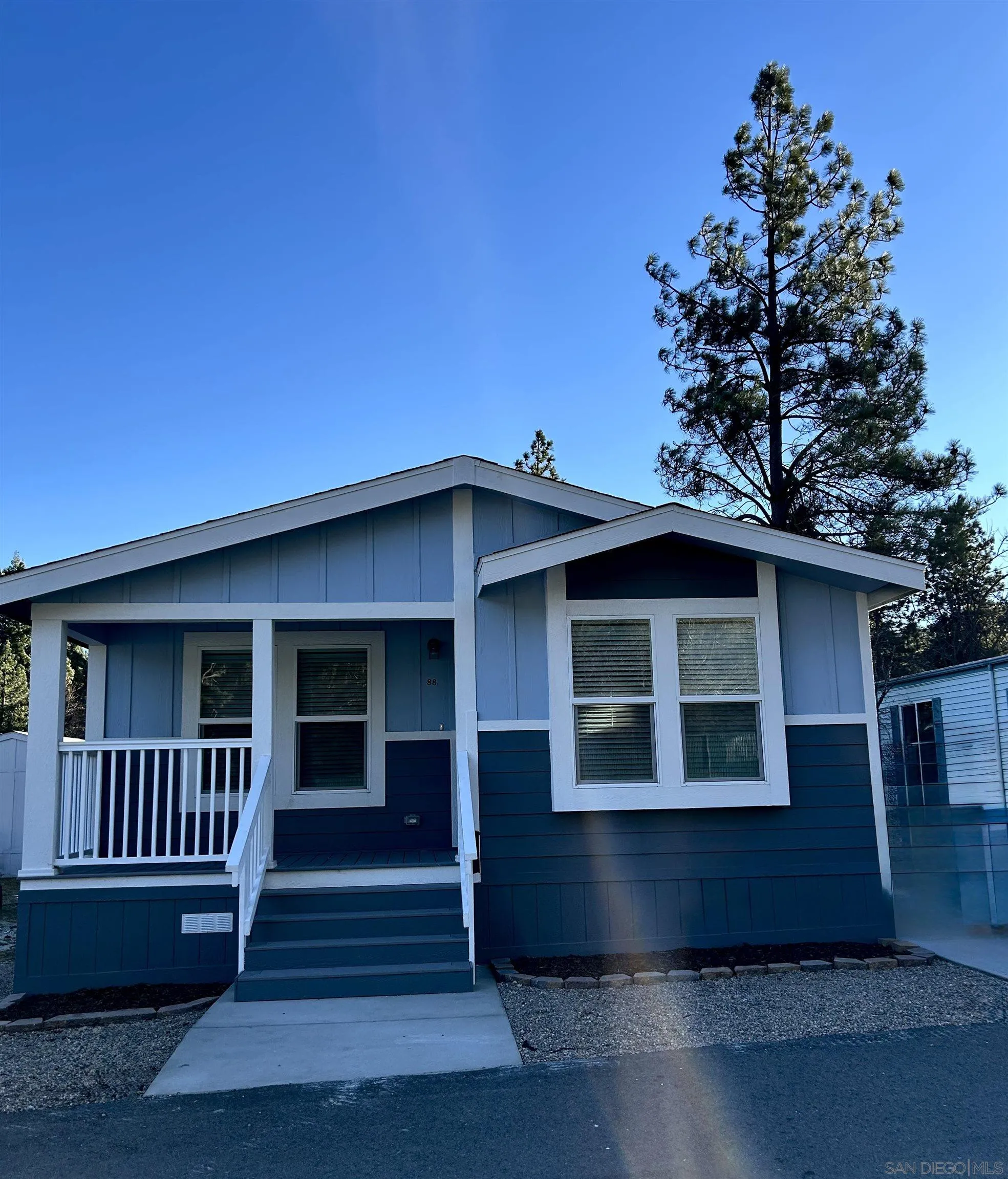 22899 Byron Road, Unit 88 Crestline, CA 92325 - Photo 3 of 3