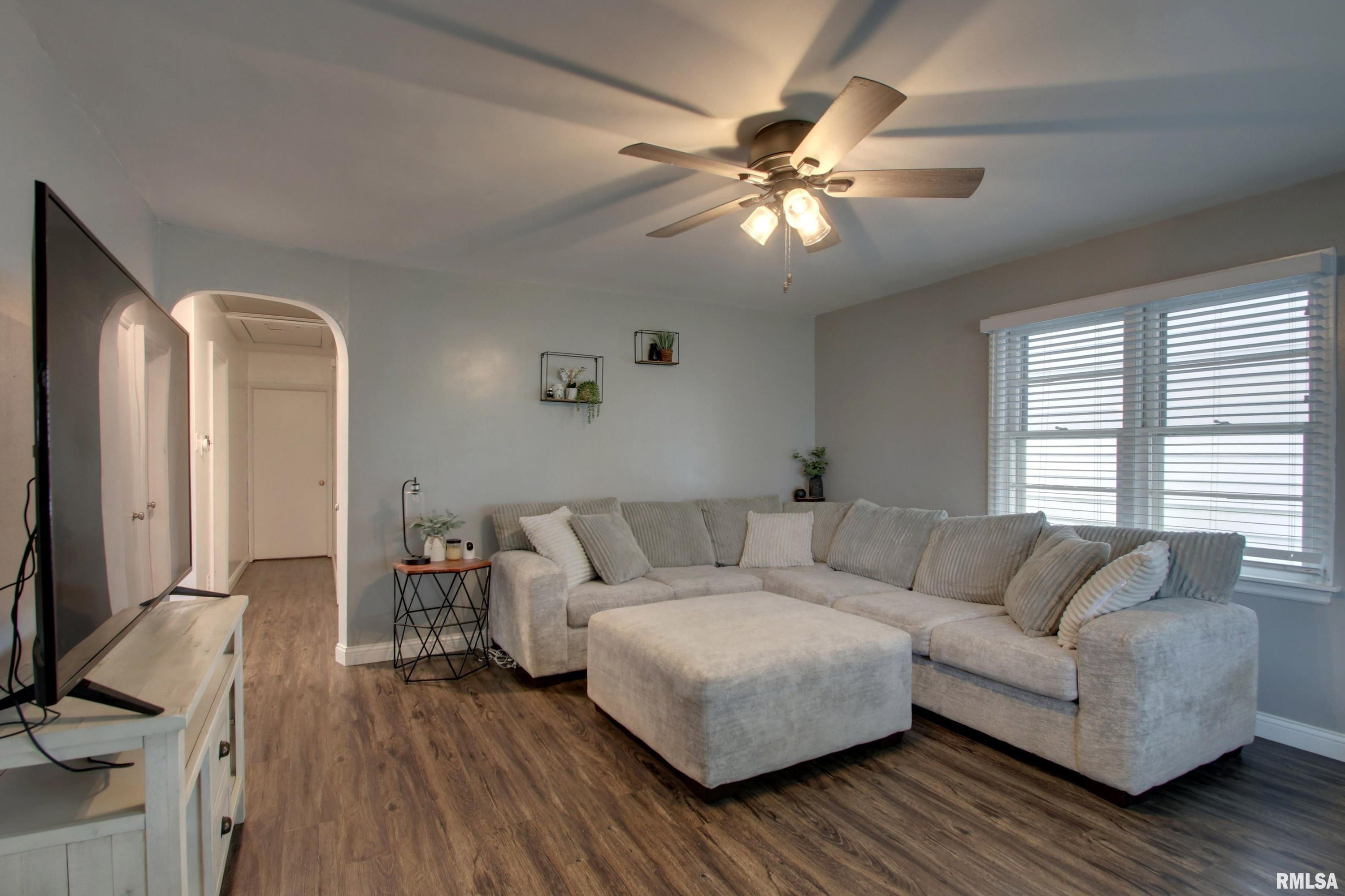 1126 North 16th Street Quincy, IL 62301 - Photo 4 of 23