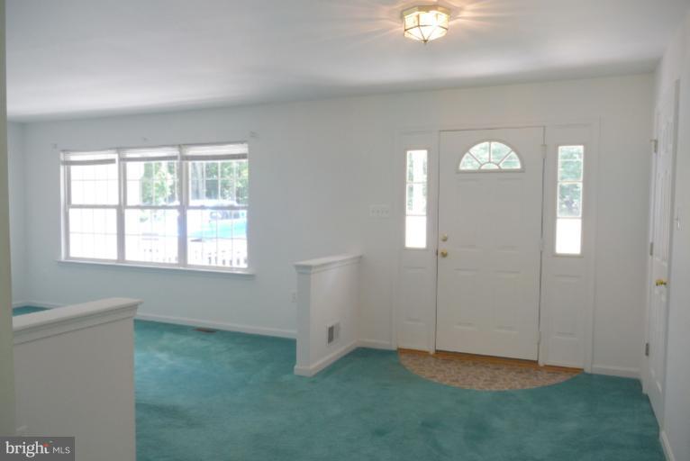 4180 Robinson Road Huntingtown, MD 20639 - Photo 11 of 17 Interior (General)