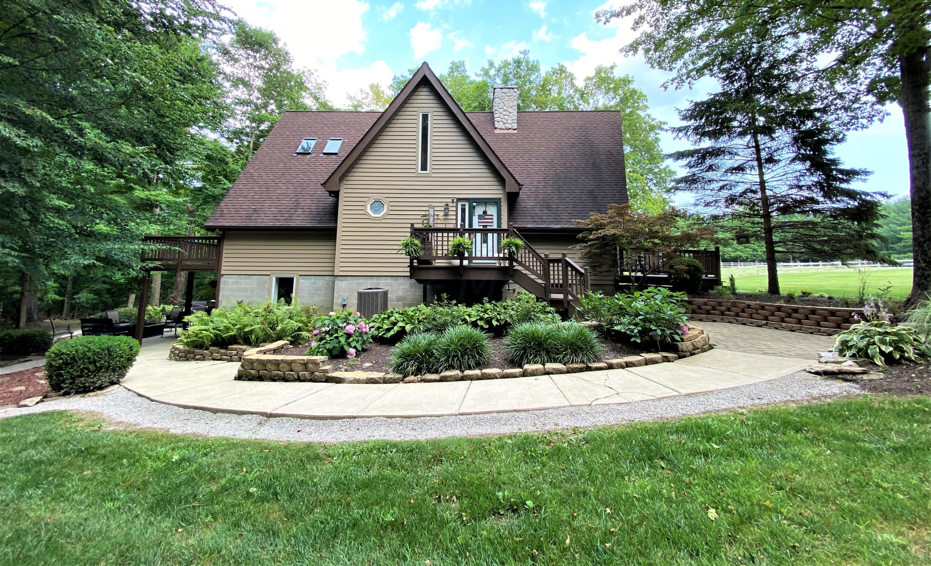 1366 Coonpath Road Northwest Lancaster, OH 43130 - Photo 2 of 49