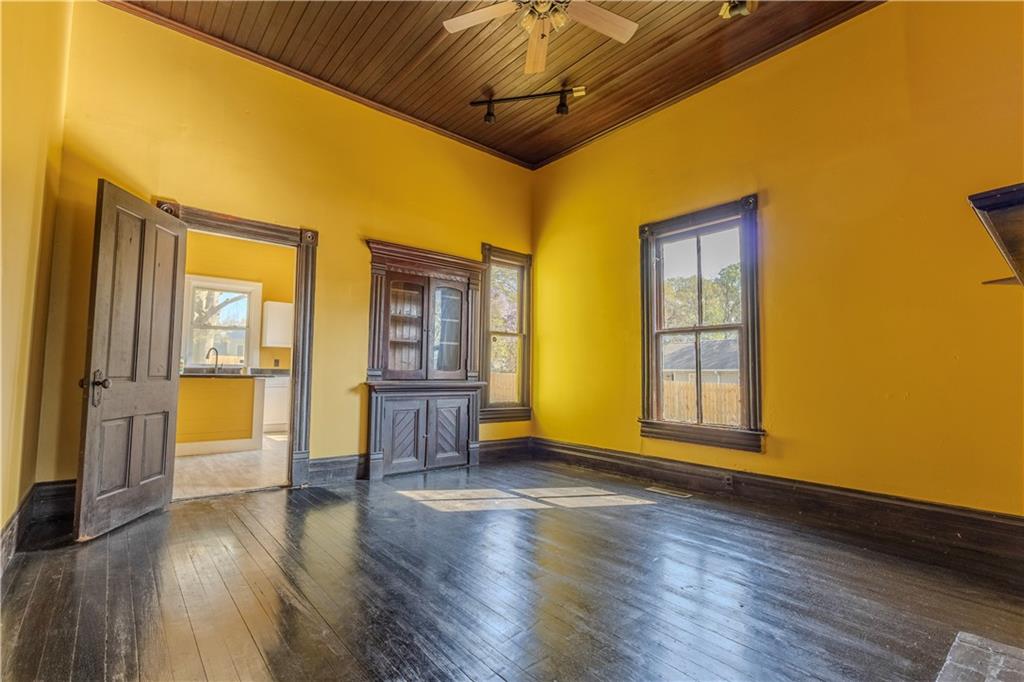 711 Davis Street Monroe, GA 30655 - Photo 12 of 17