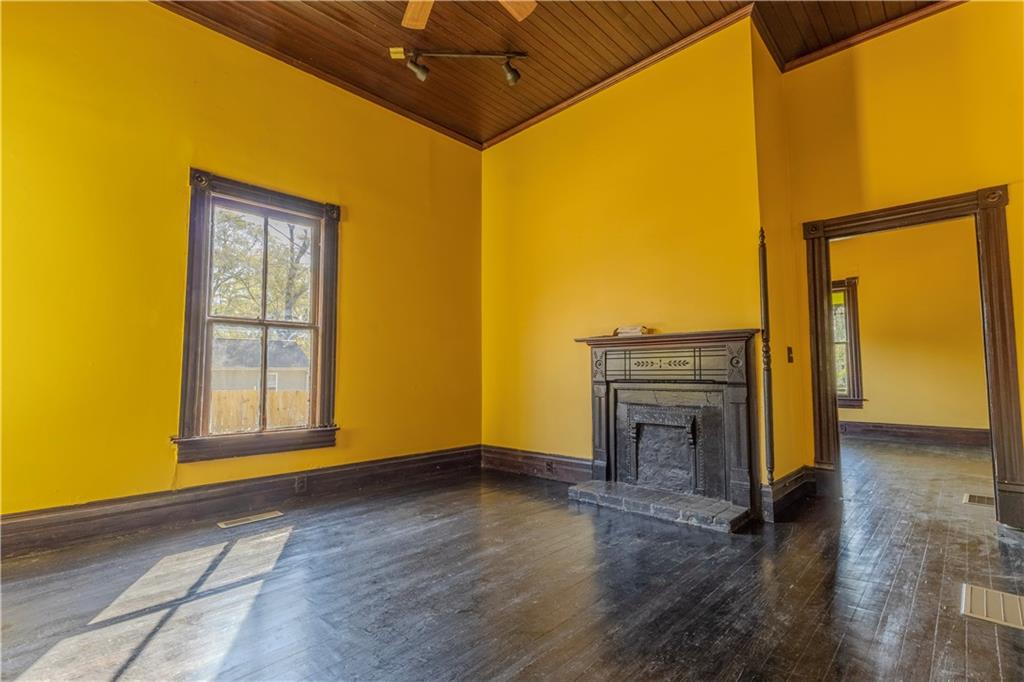 711 Davis Street Monroe, GA 30655 - Photo 13 of 17