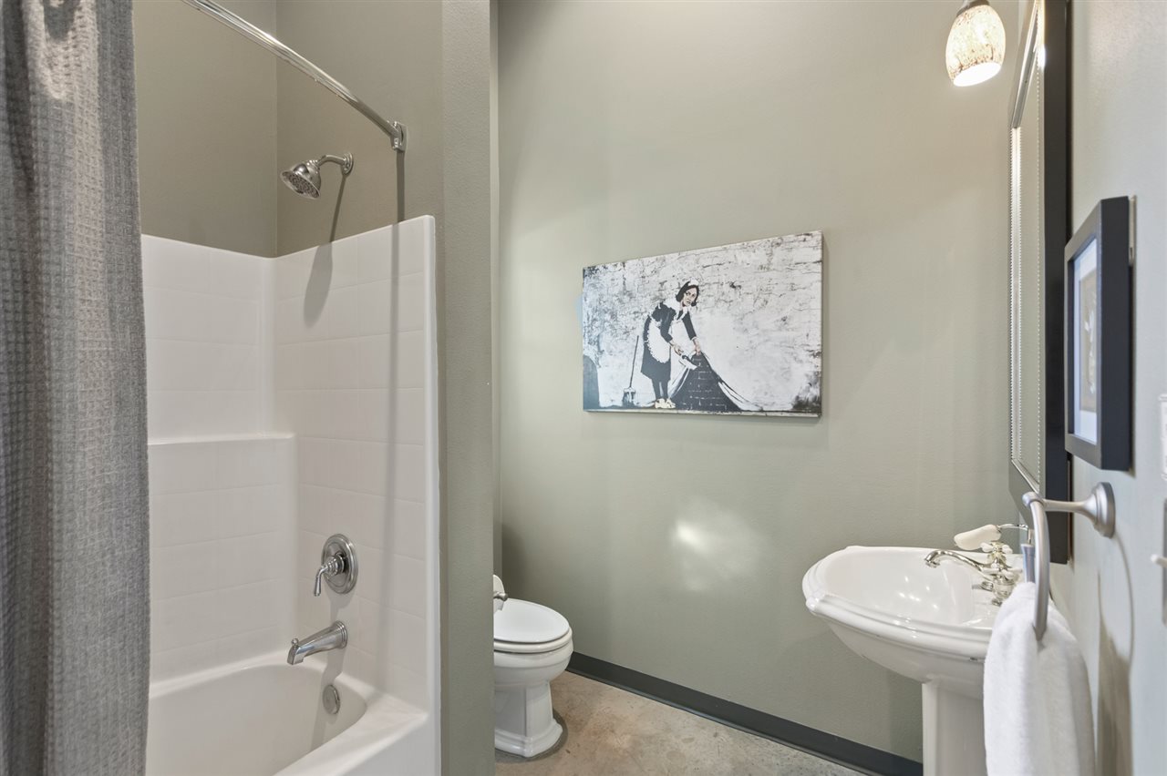 7912 West White Road Cheney, WA 99004 - Photo 22 of 36