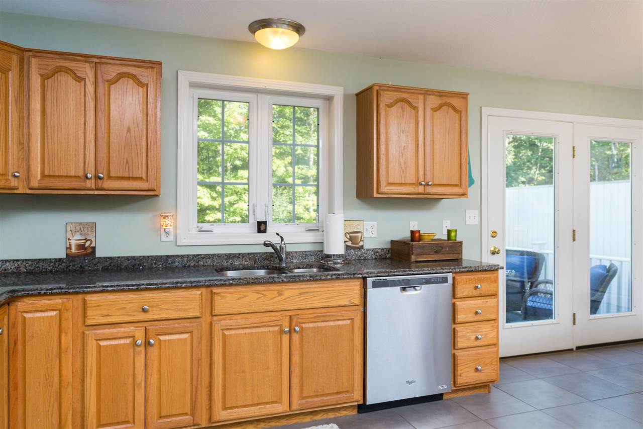 7 Fox Run Road Raymond, NH 03077 - Photo 11 of 39