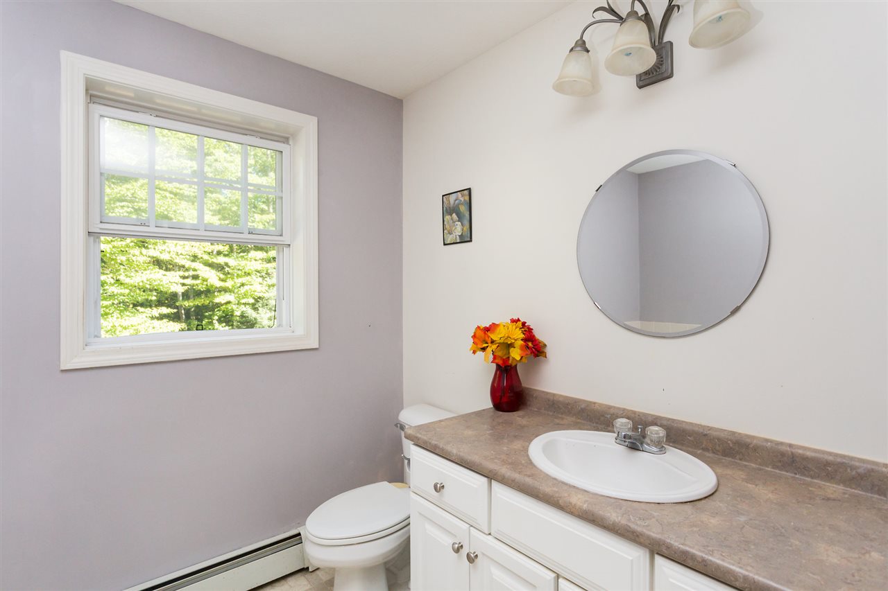 7 Fox Run Road Raymond, NH 03077 - Photo 22 of 39