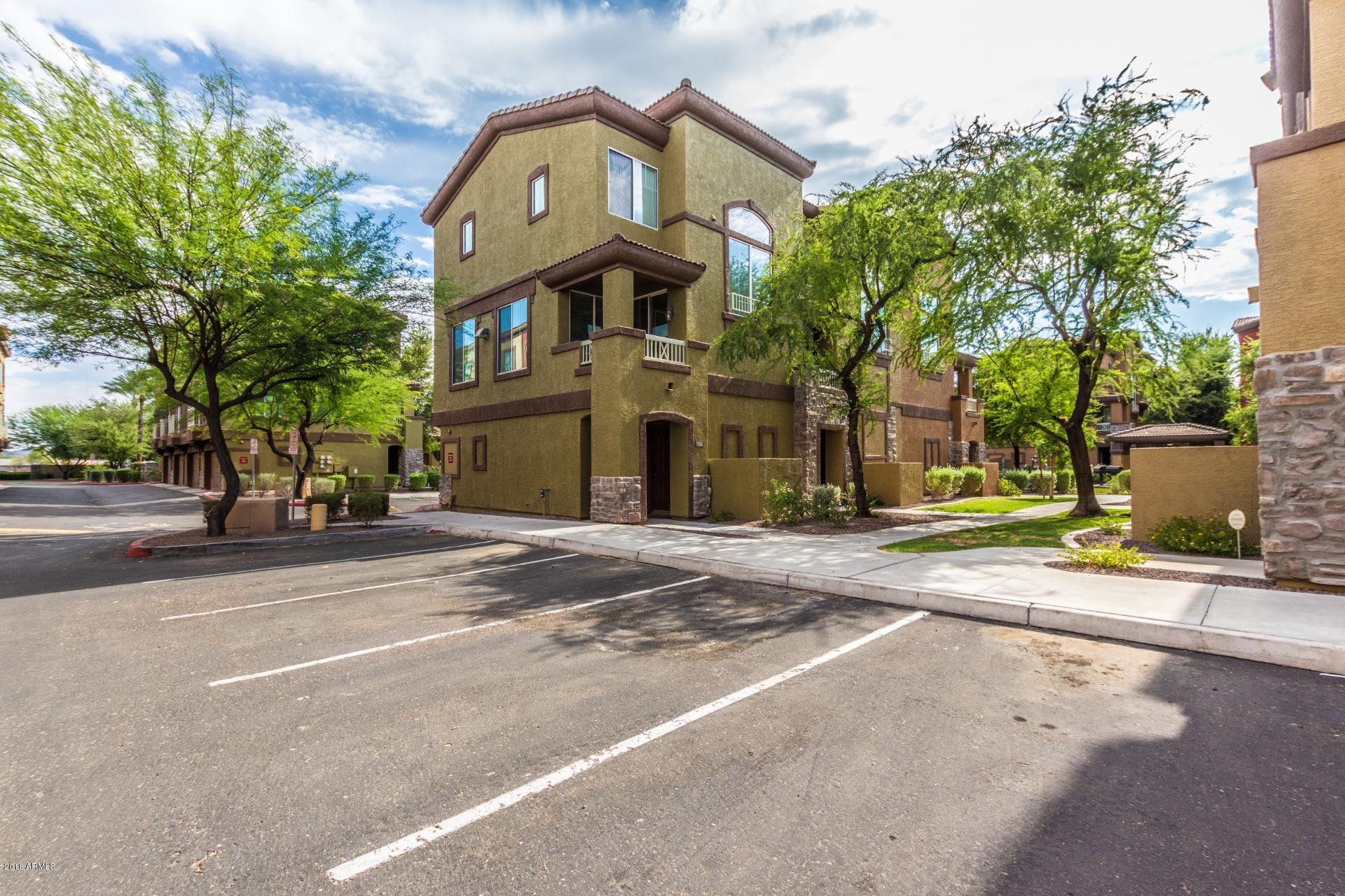 1920 East Bell Road, Unit 1130 Phoenix, AZ 85022 - Photo 7 of 47 Highly desired end unit