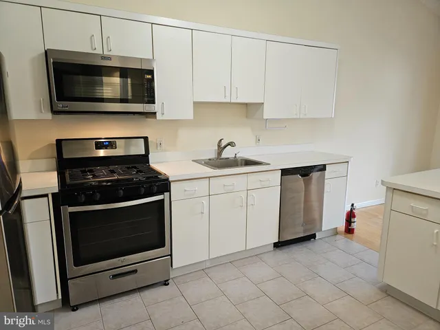 $2,769 | 409 Talon Court, Lawrence Township, NJ 08648