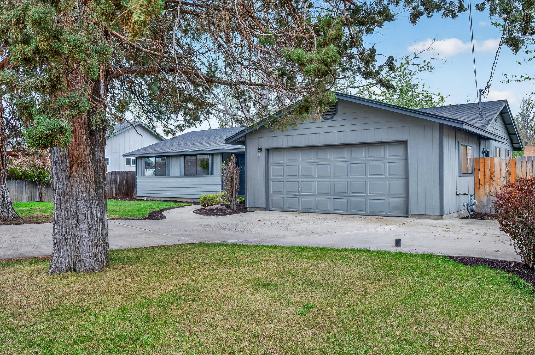 2747 Southwest 23rd Street Redmond, OR 97756 - Photo 1 of 38 MAL_3848