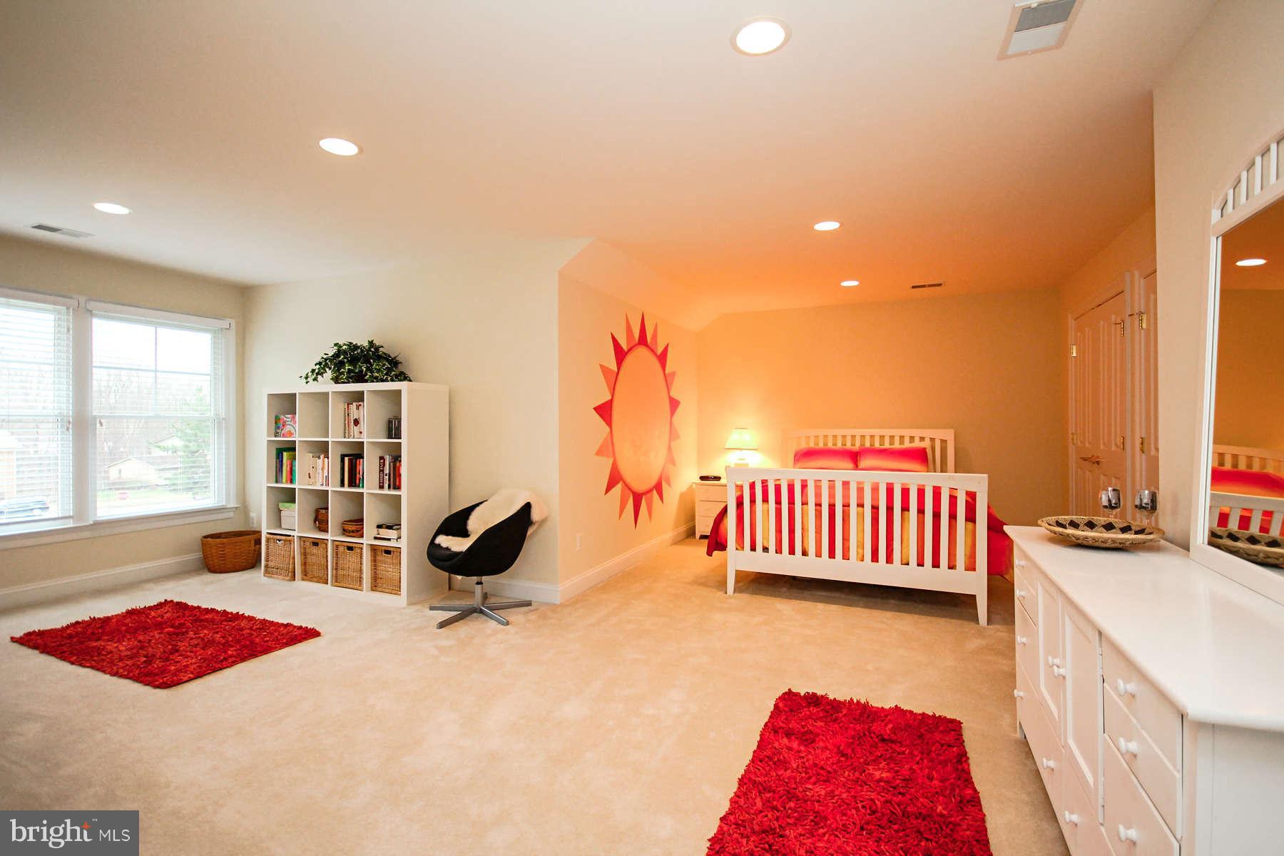9157 Riesley Lane Vienna, VA 22182 - Photo 21 of 30 Bedroom