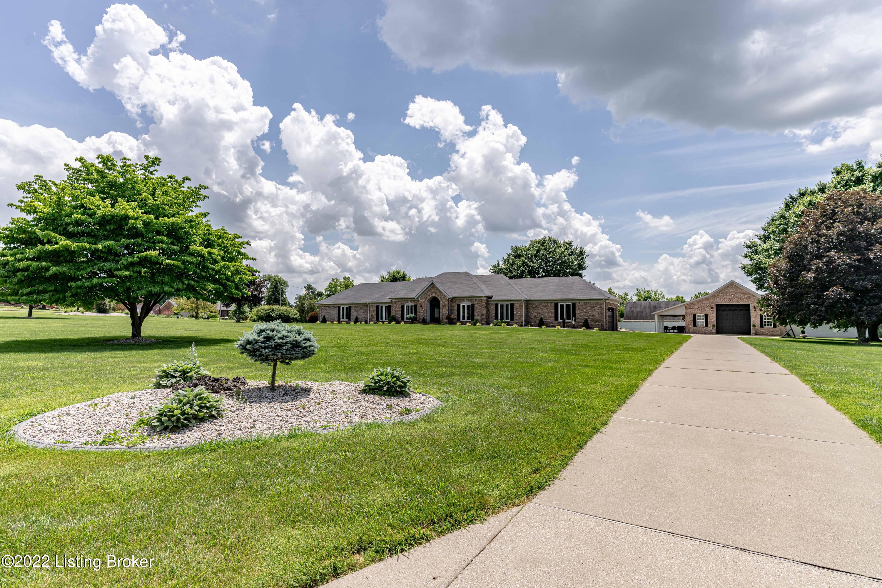 689 West Laurel River Road Shepherdsville, KY 40165 - Photo 18 of 129 DSC02224