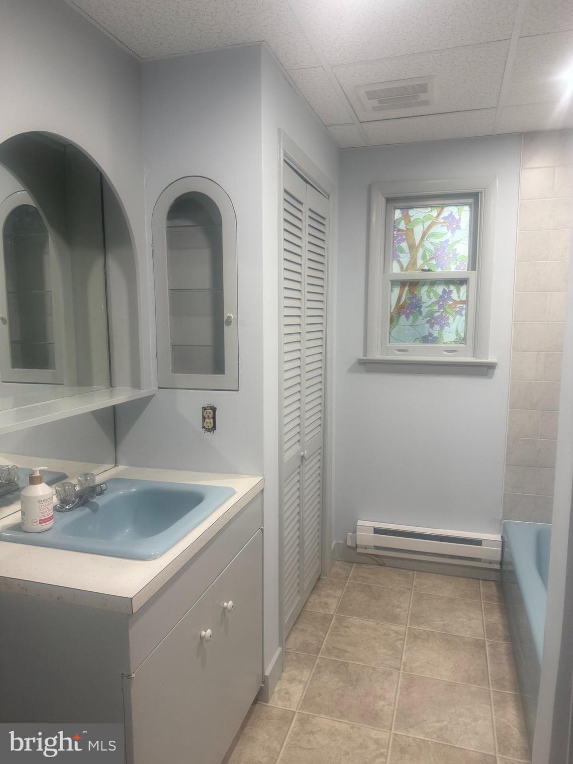 246 South Spruce Street Lititz, PA 17543 - Photo 5 of 6 a bathroom with 2 sink and a mirror