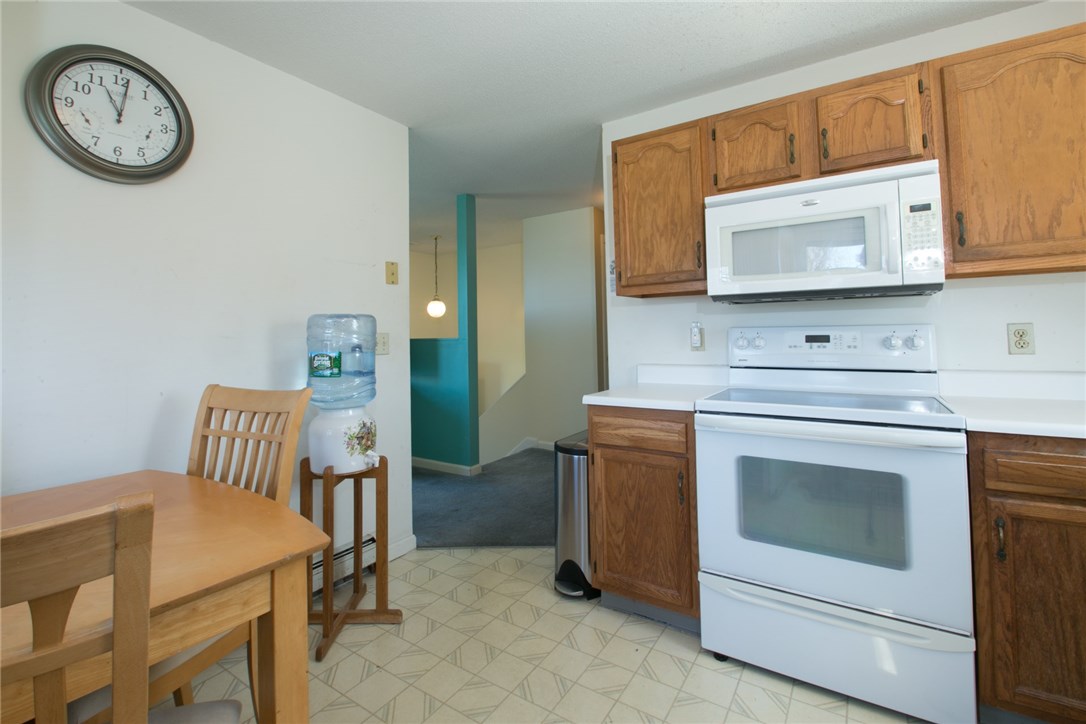 17 Buck Road Middletown, RI 02842 - Photo 8 of 29