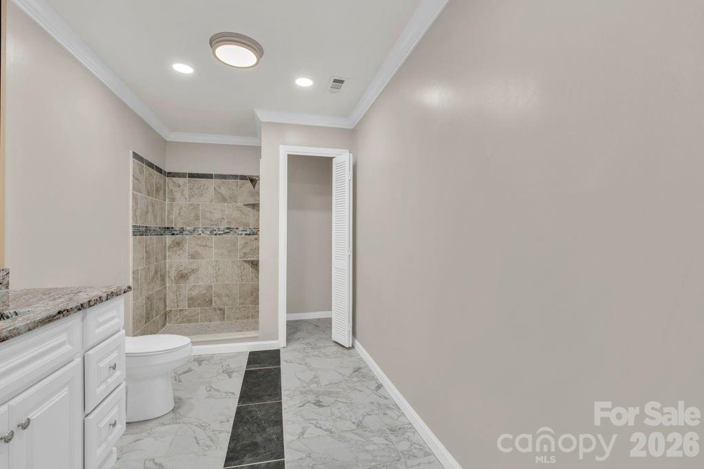 490 Morehead Road Marion, NC 28752 - Photo 35 of 48 Gallery Image 35