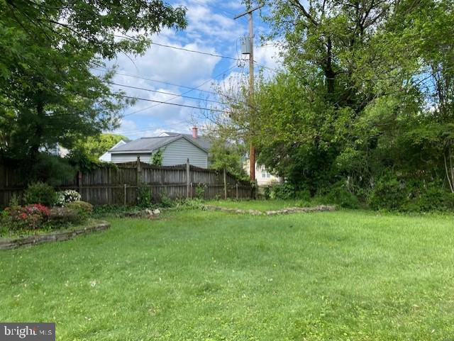123 Othoridge Road Lutherville-Timonium, MD 21093 - Photo 29 of 32 Spacious Back yard
