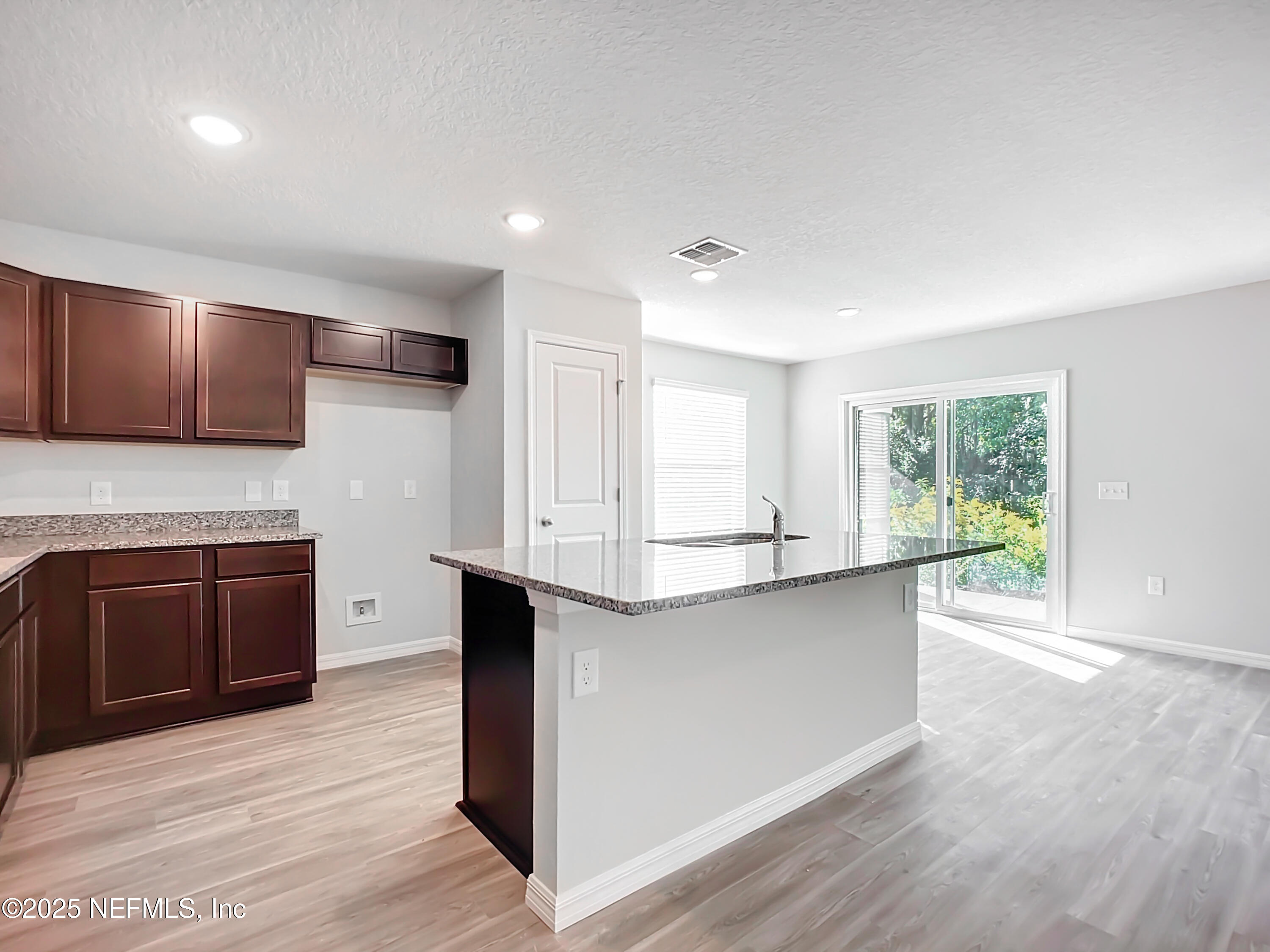 464 Spaulding Road Jacksonville, FL 32218 - Photo 6 of 26 Kitchen