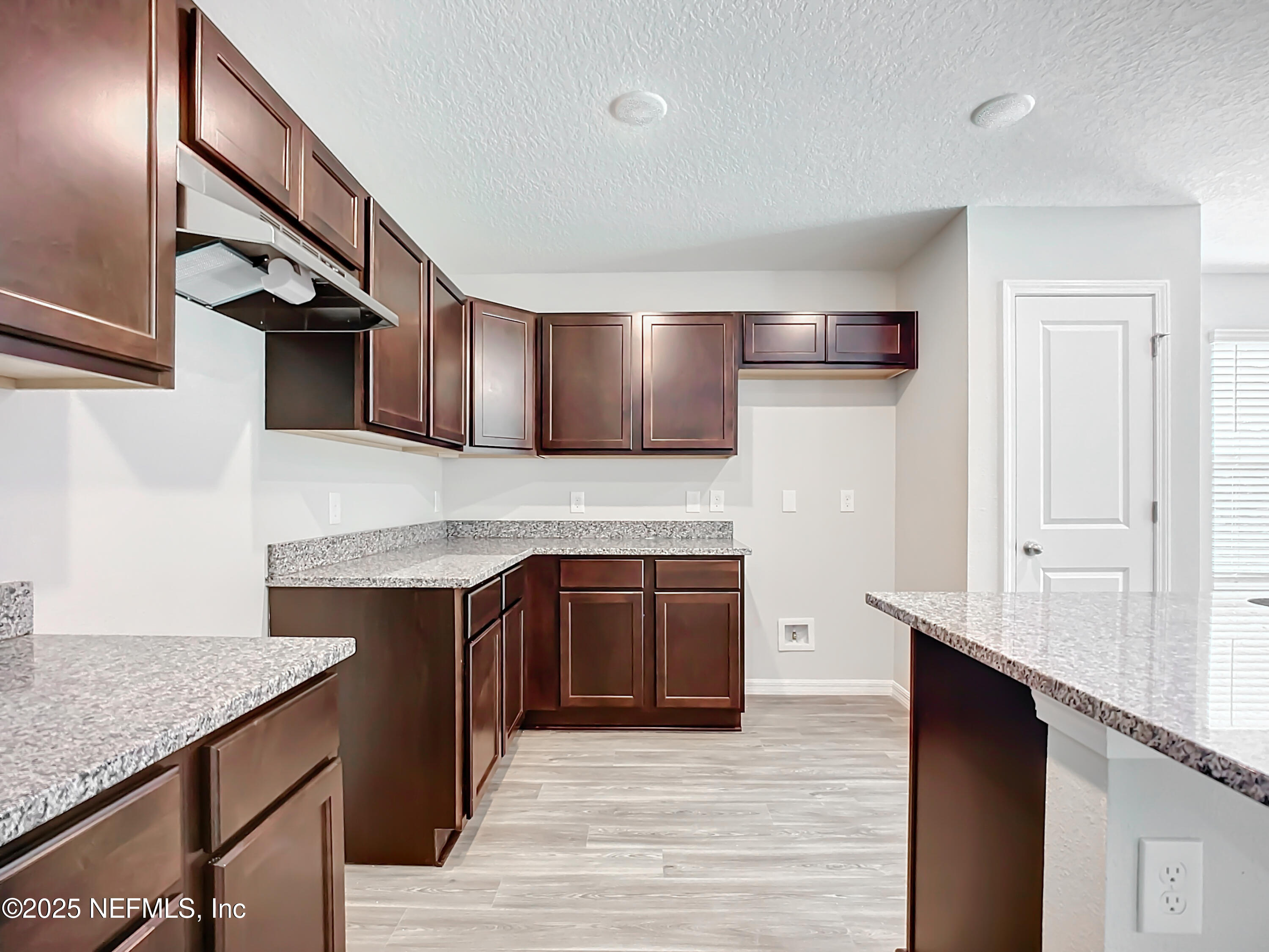 464 Spaulding Road Jacksonville, FL 32218 - Photo 7 of 26 Kitchen