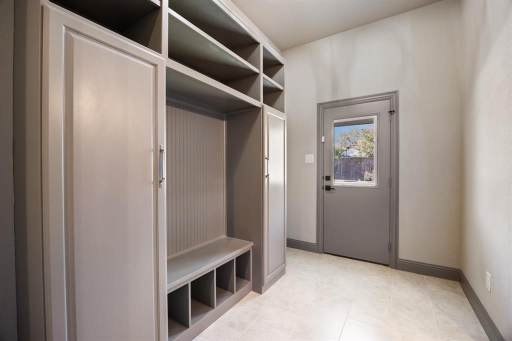 326 Prairie View Road Rockwall, TX 75087 - Photo 26 of 40 a view of an empty room