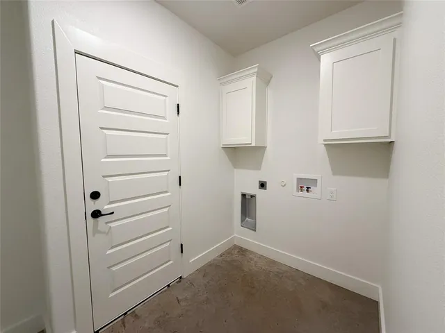 a view of walk in closet