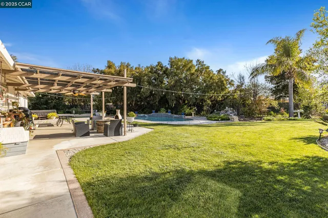 $1,199,999 | 2571 Anderson Lane, Brentwood, CA 94513