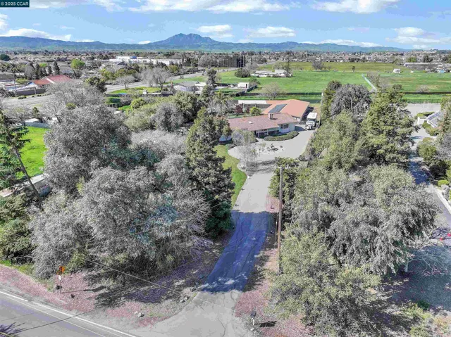 $1,199,999 | 2571 Anderson Lane, Brentwood, CA 94513