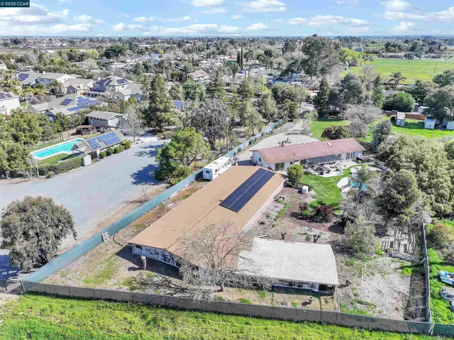 $1,199,999 | 2571 Anderson Lane, Brentwood, CA 94513