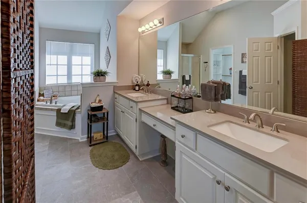 $439,900 | 2116 Northeast 91st Terrace, Kansas City, MO 64155