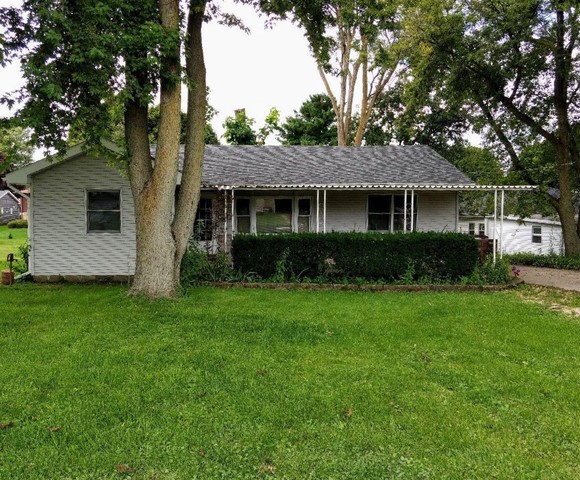 313 Grove Street Creston, IL 60113 - Photo 1 of 17