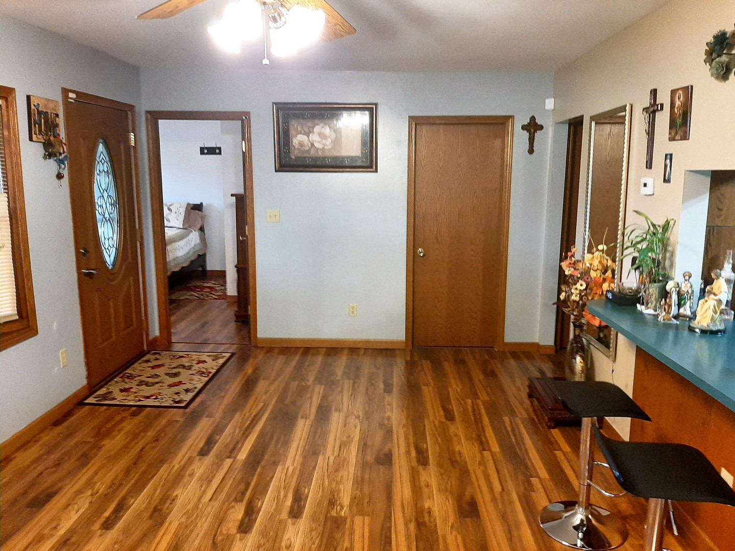 313 Grove Street Creston, IL 60113 - Photo 2 of 17