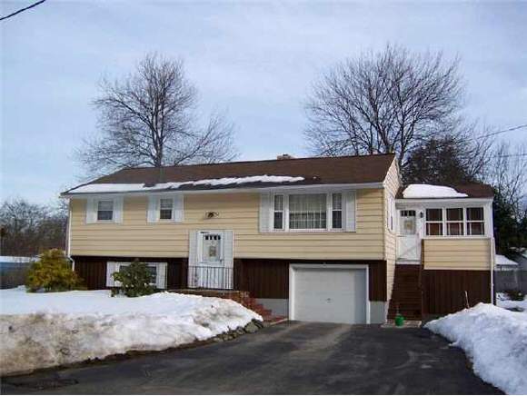 9 Joseph Road Salem, NH 03079 - Photo 1 of 5 Gallery Image 1