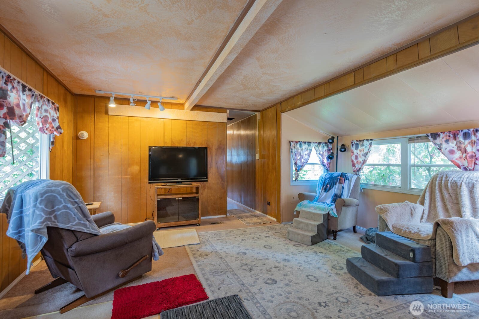 239 Robinson Road Port Angeles, WA 98362 - Photo 37 of 40